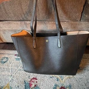 Tory Burch carry all tote **SOLD**